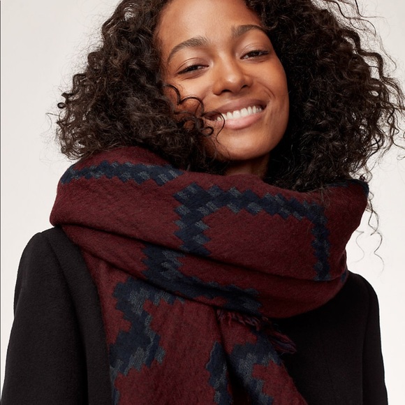 Aritzia Accessories - Wilfred Diamond Mosaic Blanket Scarf